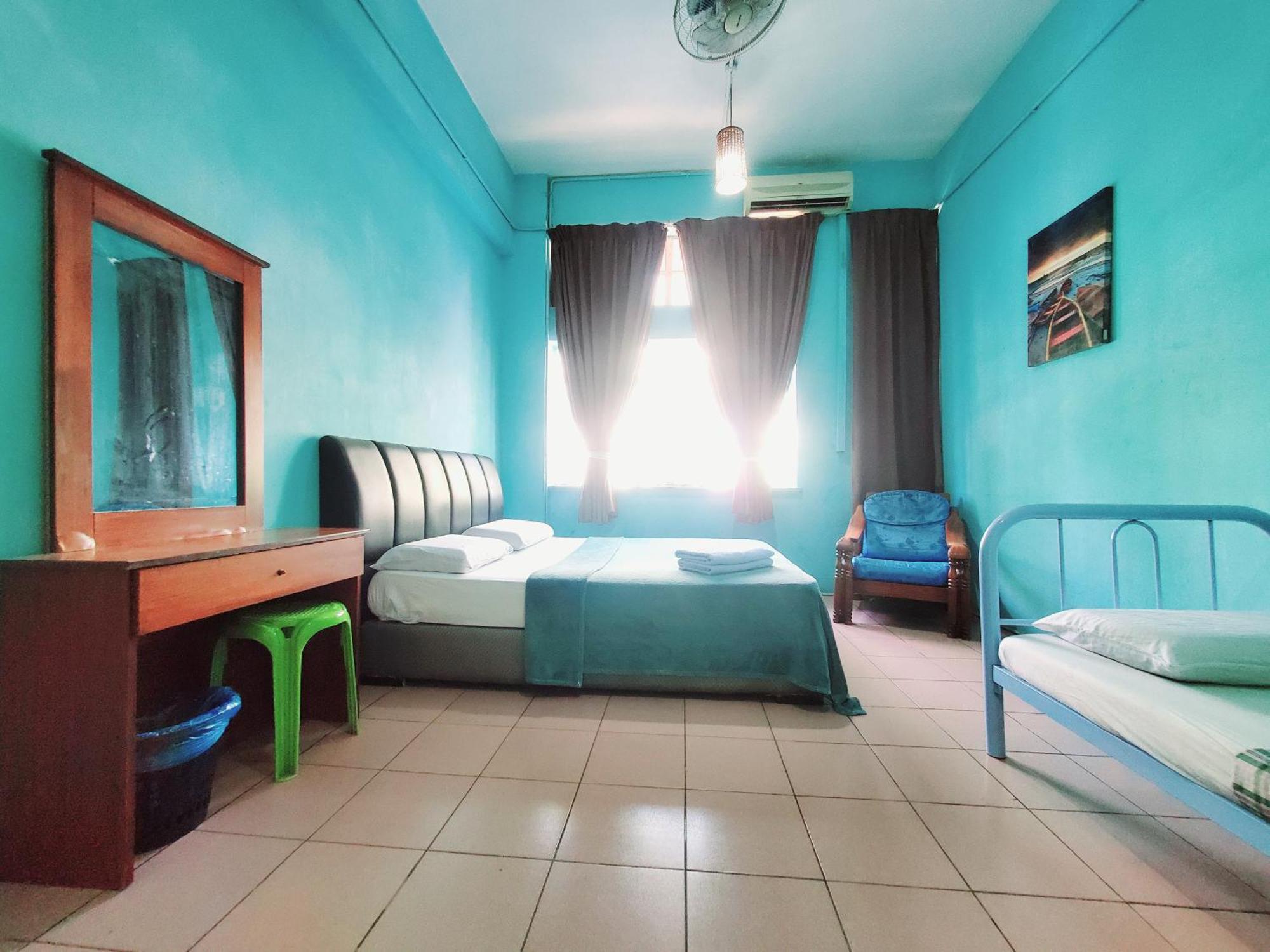 The Jesselton Cabin Sdn Bhd Kota Kinabalu Exterior foto